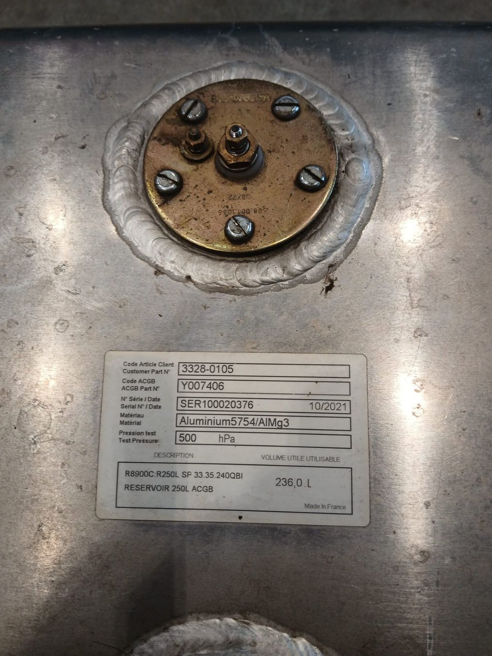 Accessori per altri veicoli: Diesel Tank 236L – Usato da Fehraltorf venduto da edi_27vq 1