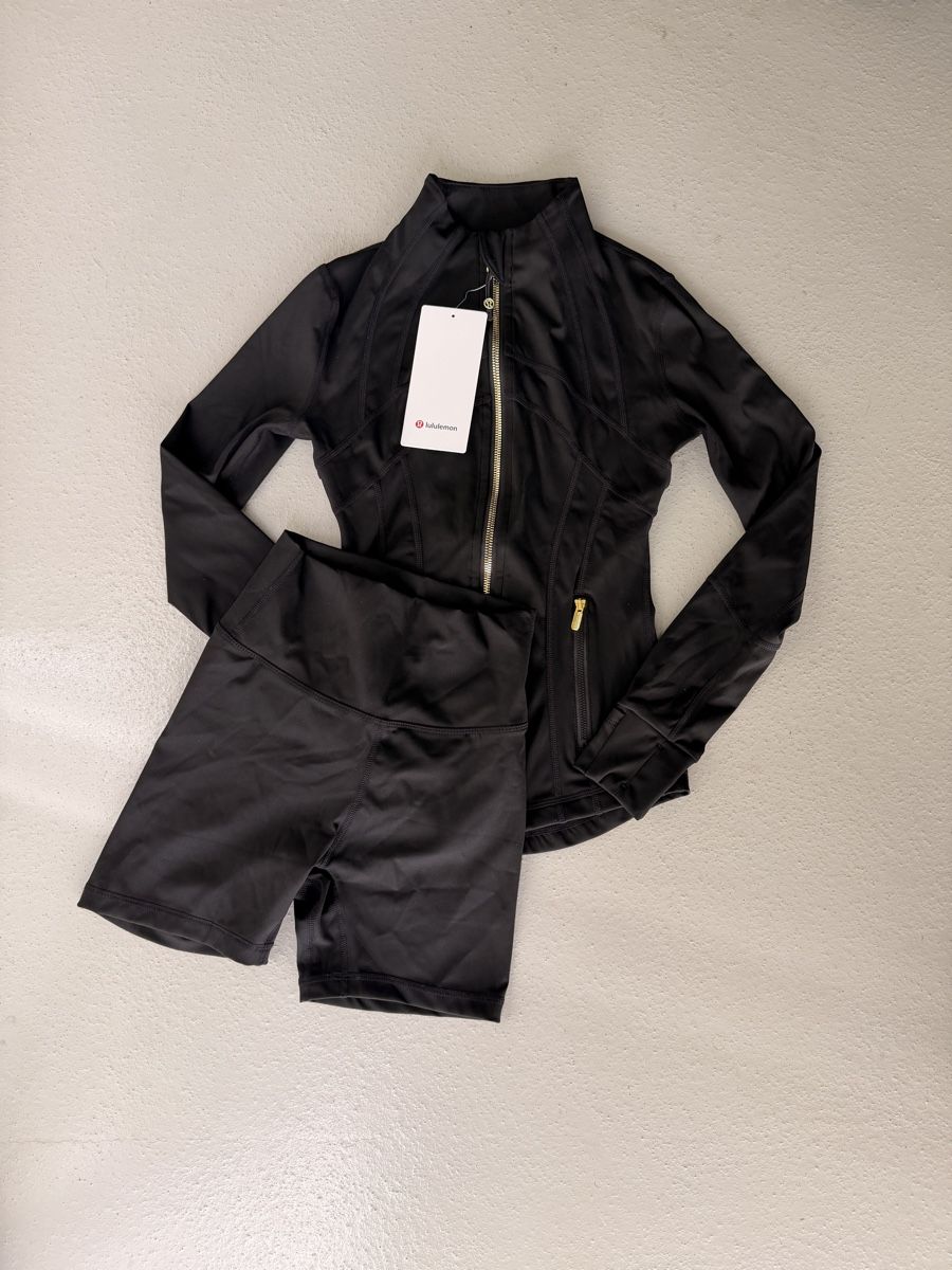 Lululemon Lotti di vestiti: Lululemon Define Set – Nuovo (secondo la descrizione) da Embrach venduto da judee_zh