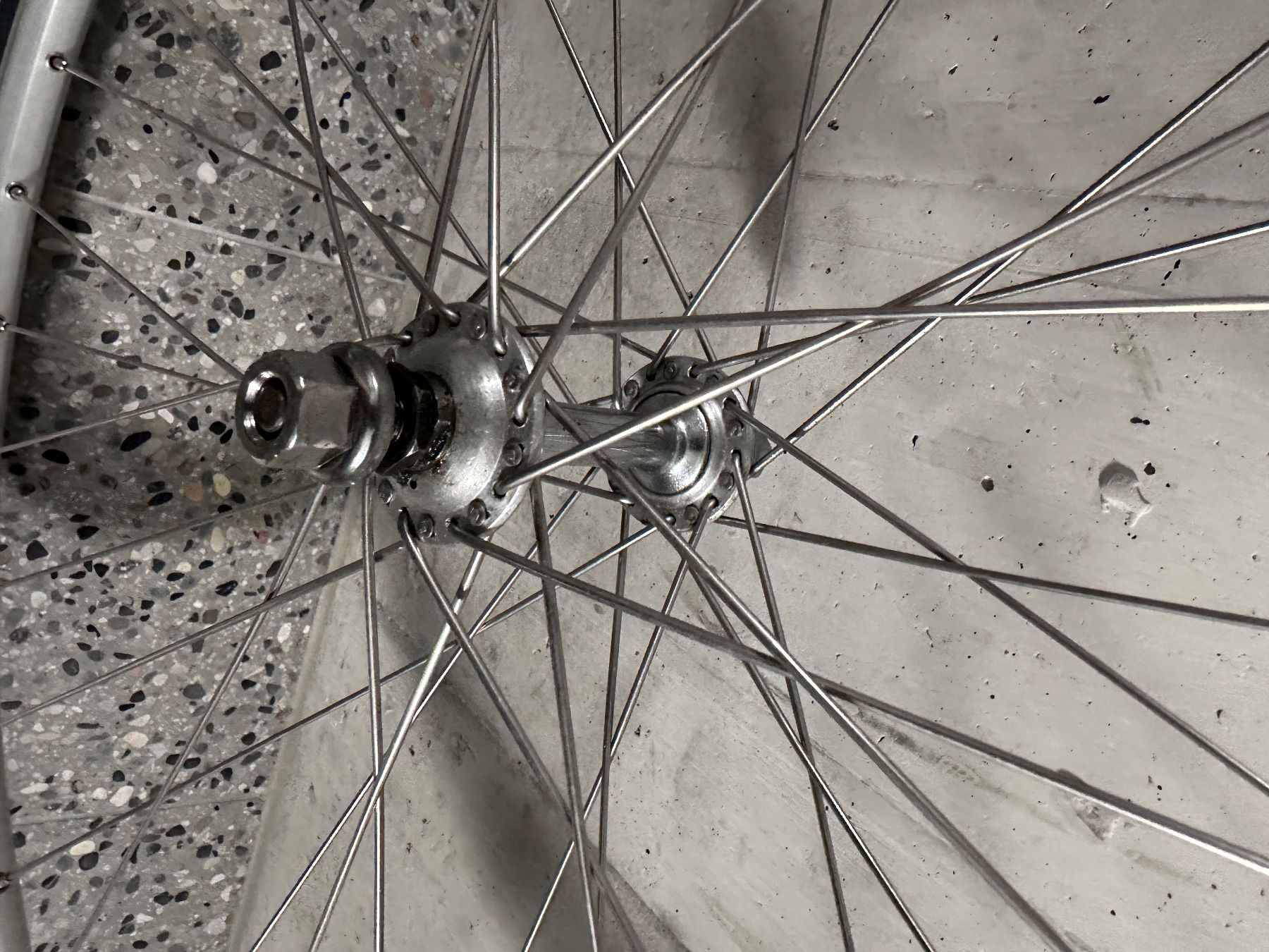 Pneumatici & Ruote complete: Singlespeed Rücktritt Radsatz – Usato da Zuerich venduto da IAB01 4