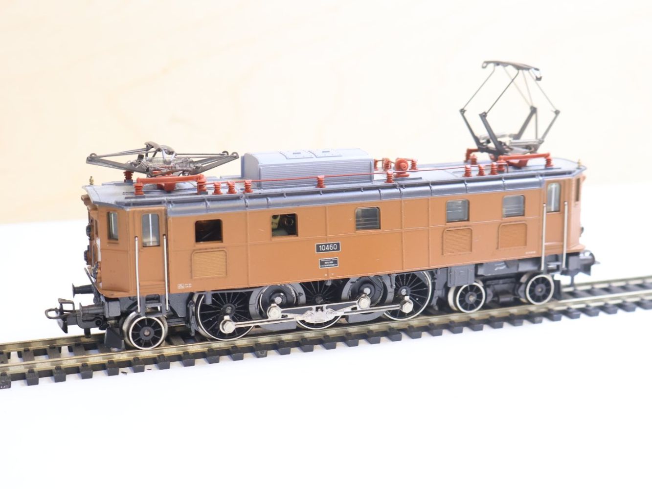 Märklin Modelleisenbahnen: Märklin SBB E-Lok Ae 3/6 - 3151 - H0 – Gebraucht aus Winterthur von Monstera 2