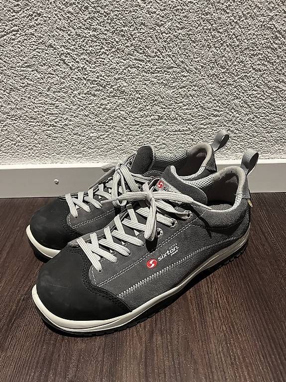 Scarpe da uomo: Sicherheitsschuhe Sixton Pasitos S3 Gr. 41 – Usato da Kölliken venduto da Vtecnique