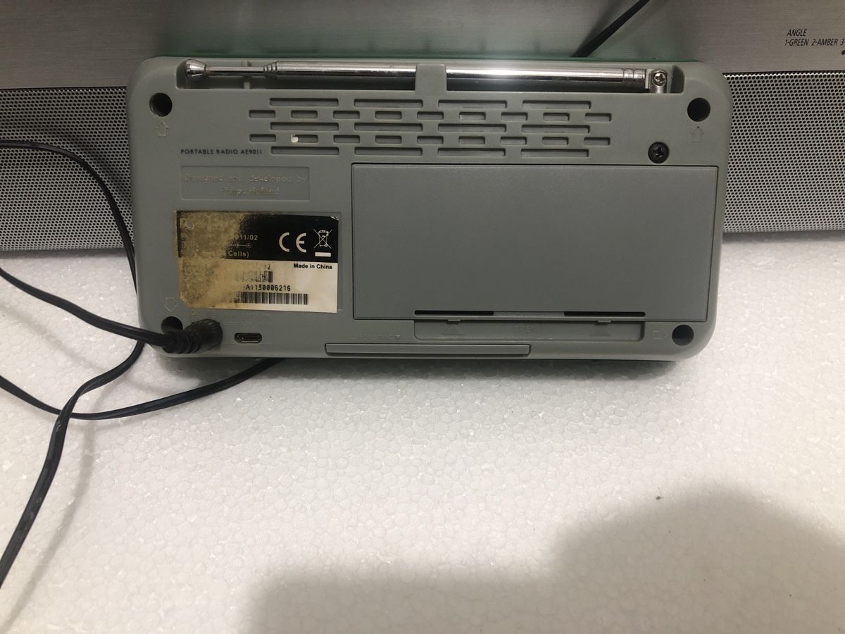 Philips Lettore multimediale portatile: Portable Radio FM-Dab+  Philips AE901 – Usato da Biel-Bienne venduto da alos07 3