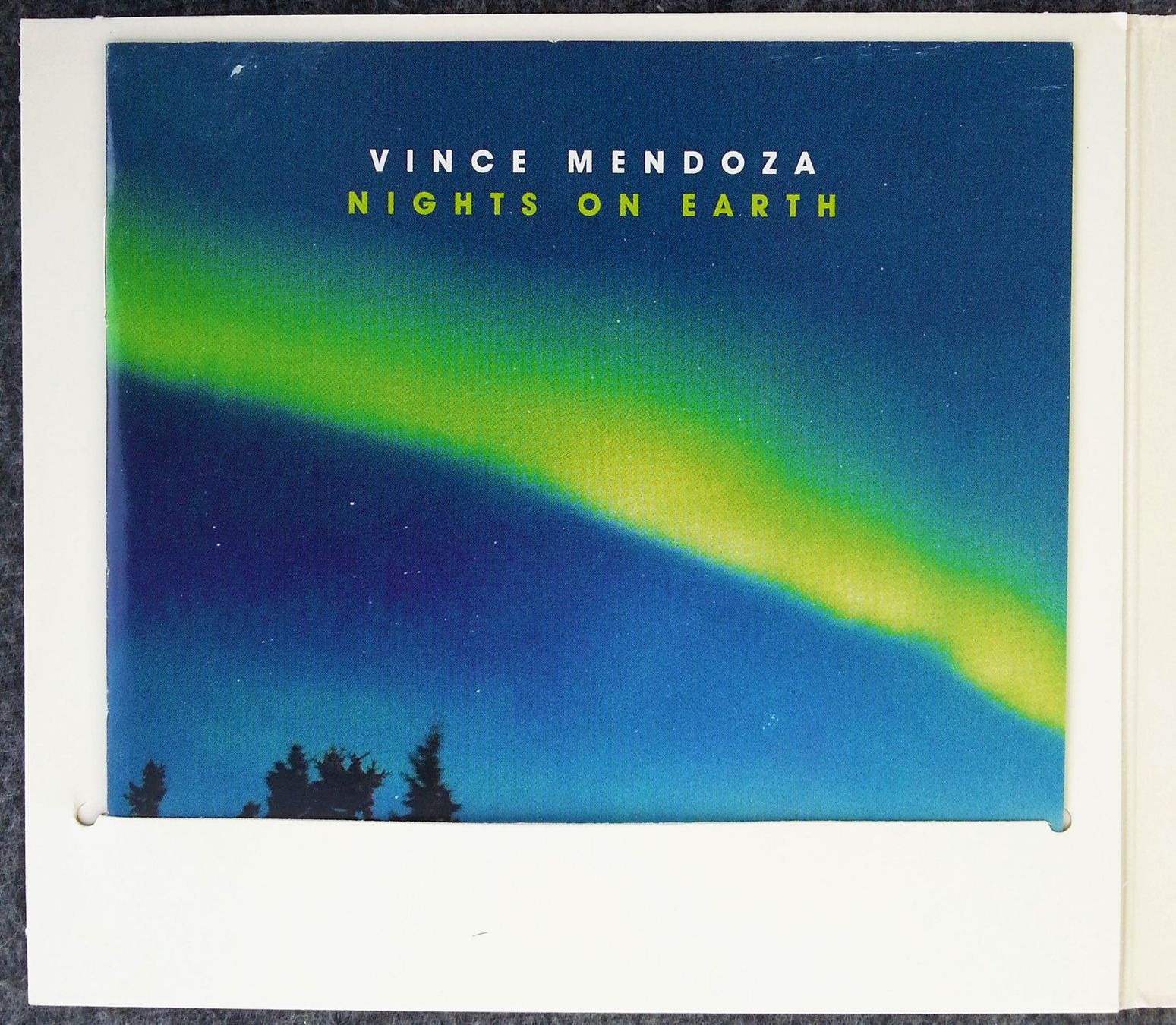 CD: CD VINCE MENDOZA - NIGHTS ON EARTH, 2011 – Usato da Oberriet SG venduto da Manick 1