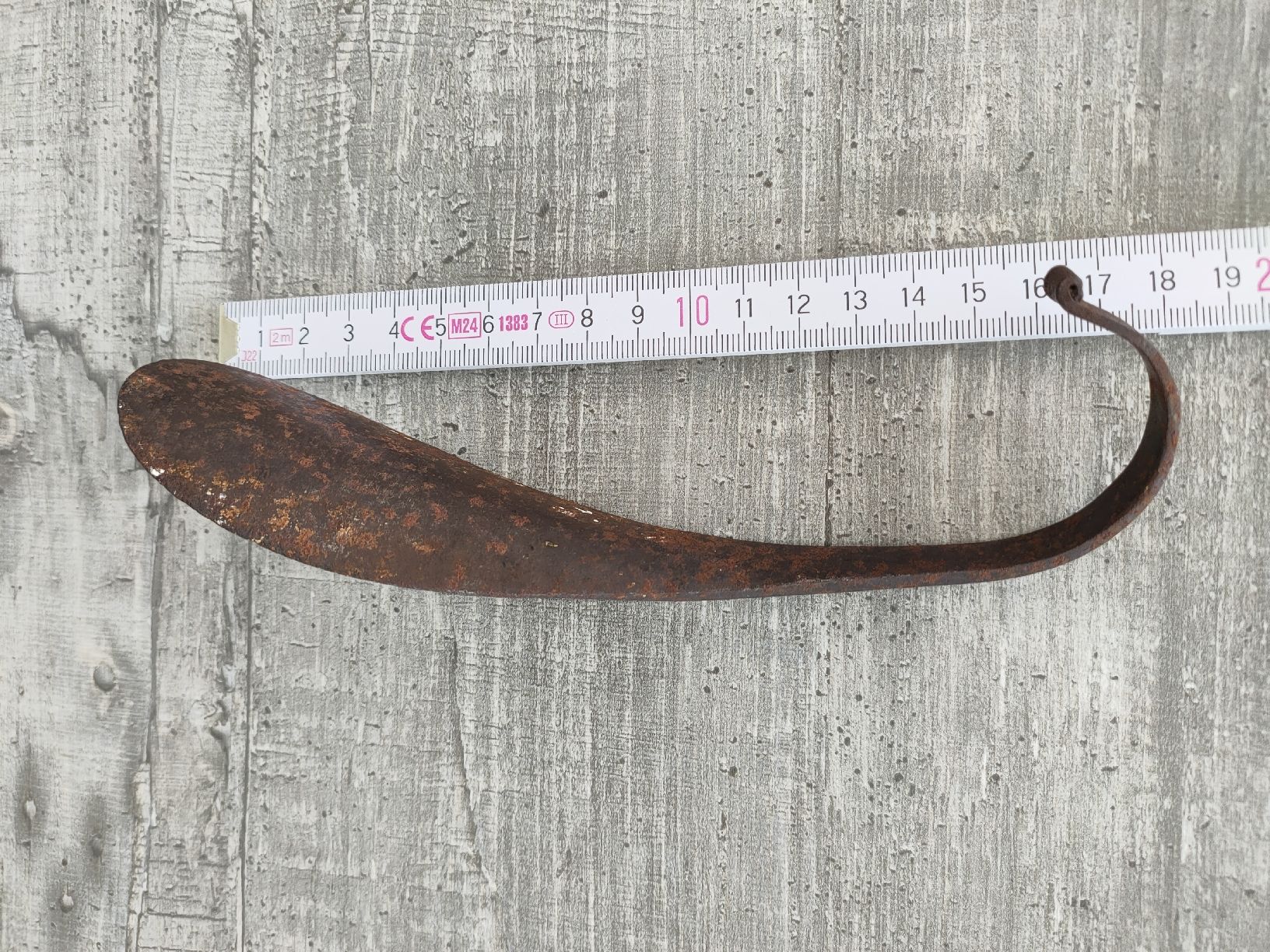 Sonstige Kleidung & Accessoires: Rustikaler Vintage Schuhlöffel aus Eisen - Ein Hingucker! – Gebraucht aus Gipf-Oberfrick von minini 5