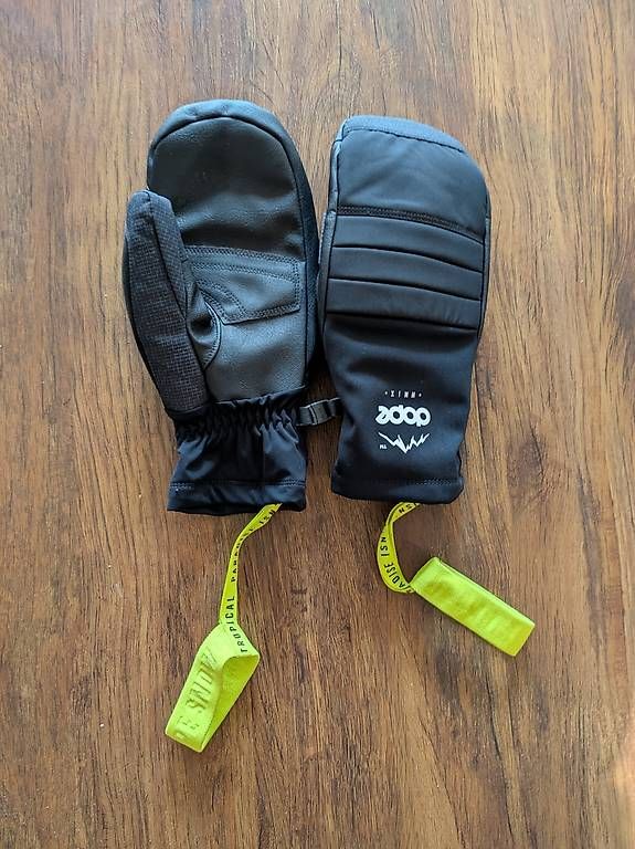 Handschuhe & Handstulpen: Snowboardhandschuhe – Neu und originalverpackt aus Flums von tin_zk28