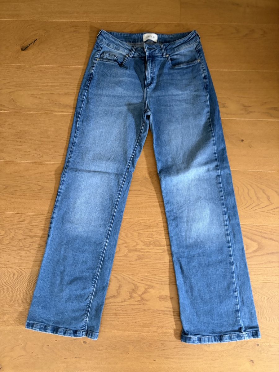 Jeans: Jeans Cartoon Grösse 36 blau  – Usato da Oberkulm venduto da Sanamm