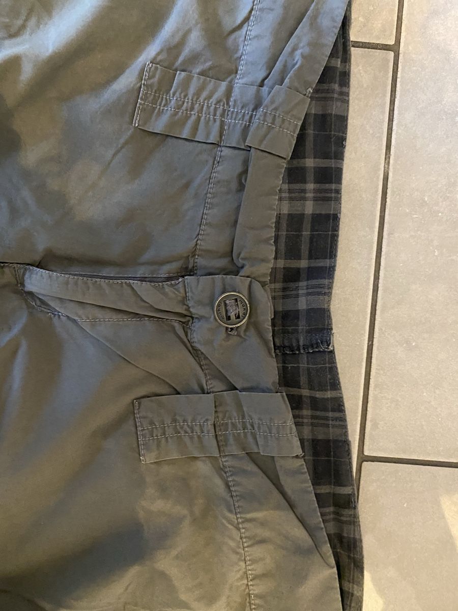 Pantaloni: Vintage Olivefarbene 3/4 Hose, ca. Gr. 38 – Usato da Hünenberg See venduto da lar_9zjk 2