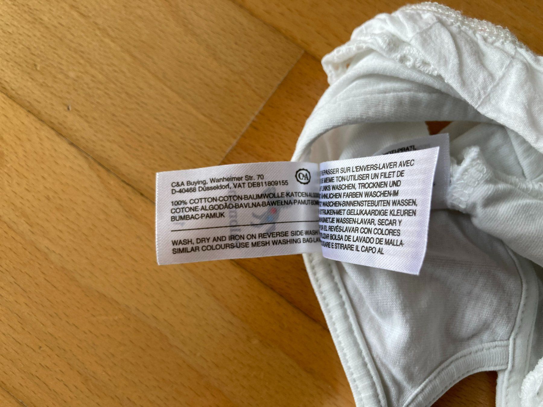 Camicette, T-shirt & Top: Kurzarm Shirt mit Mädchen inkl. passendem Haarband – Usato da Muttenz venduto da Juvenile33 9