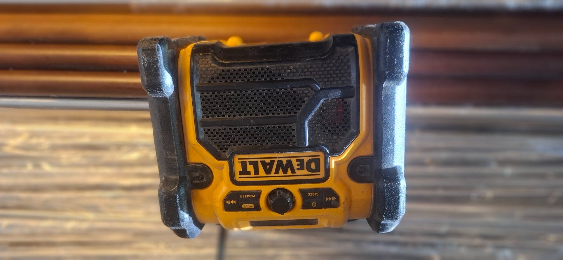 Dewalt Radio: De Walt Baustellenradio – Usato da Rorbas venduto da Fugsuzo 1