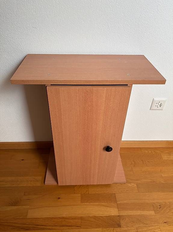 Aquarium: Aquariumständer / Unterschrank – D'occasion à Othmarsingen par bla_799z
