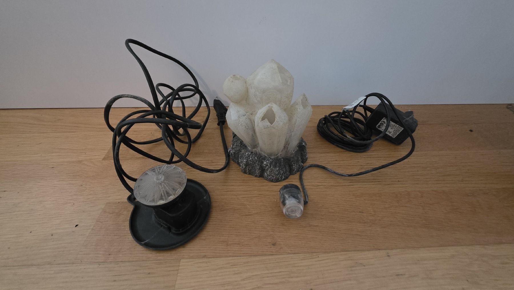 Pumpen: Luftpumpe mit LED und cristall – Gebraucht aus Pratteln von ale_dam
