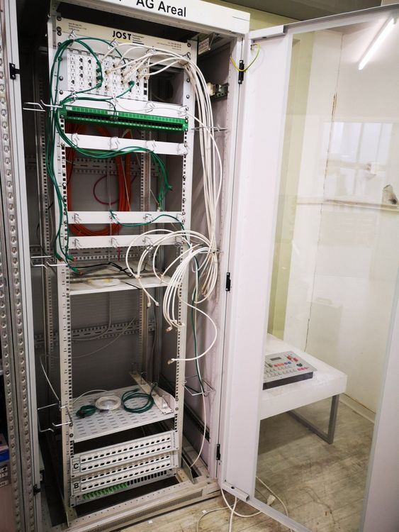 IT Rack komplett | Kaufen auf Ricardo
