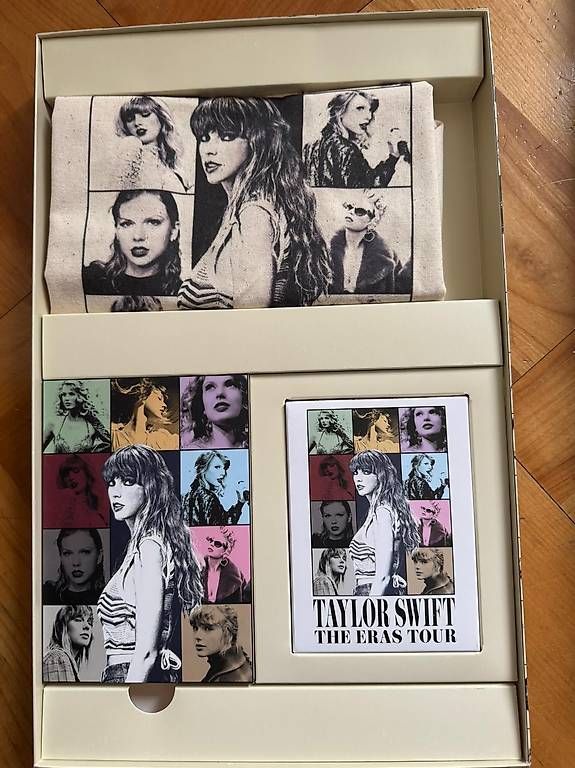 Libri: Taylor Swift The Eras Tour VIP-Set – Usato da Zürich venduto da wd108 2