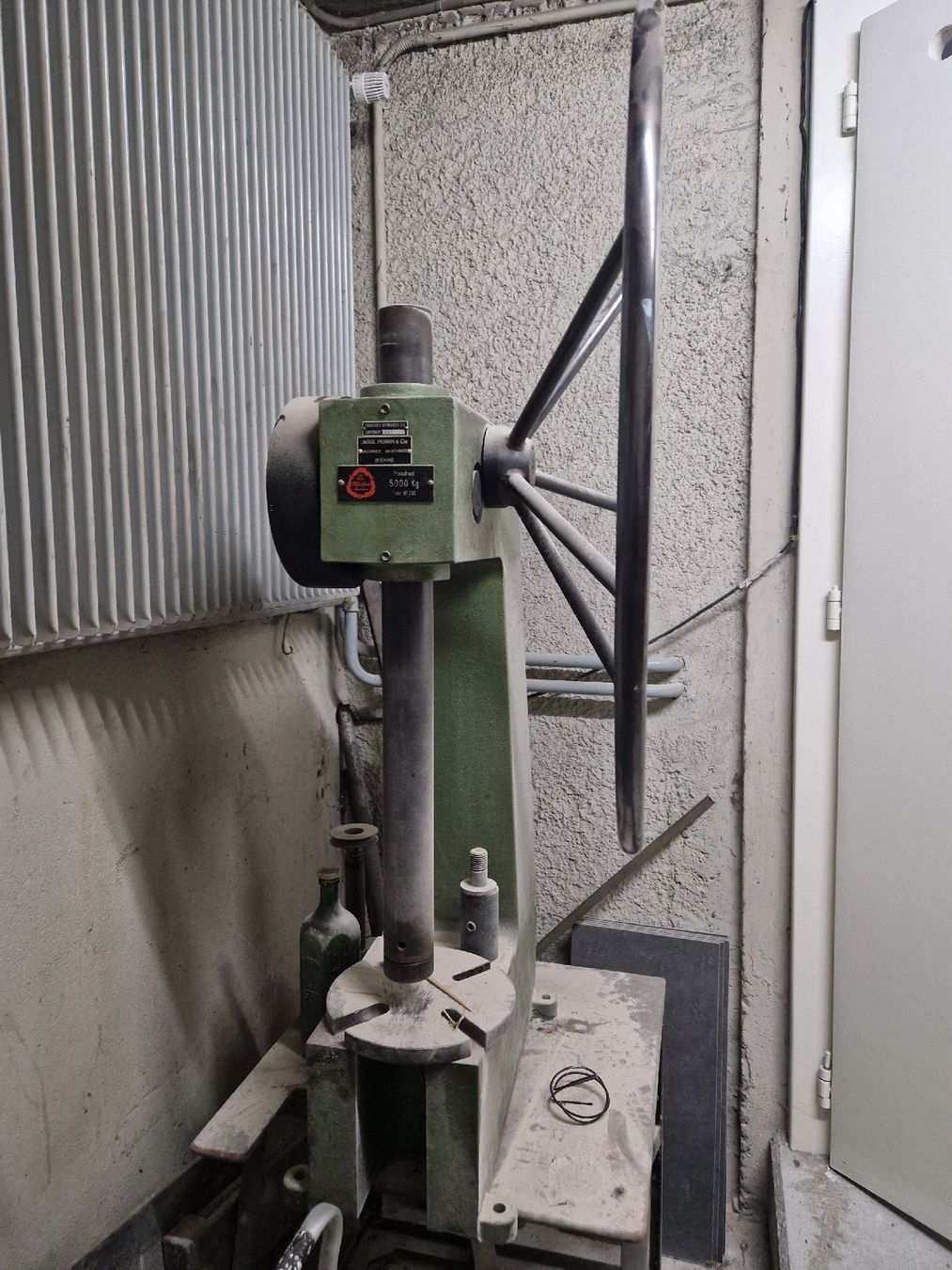 Toutes les machines: presse – D'occasion à Cortébert par Mlgautier 1