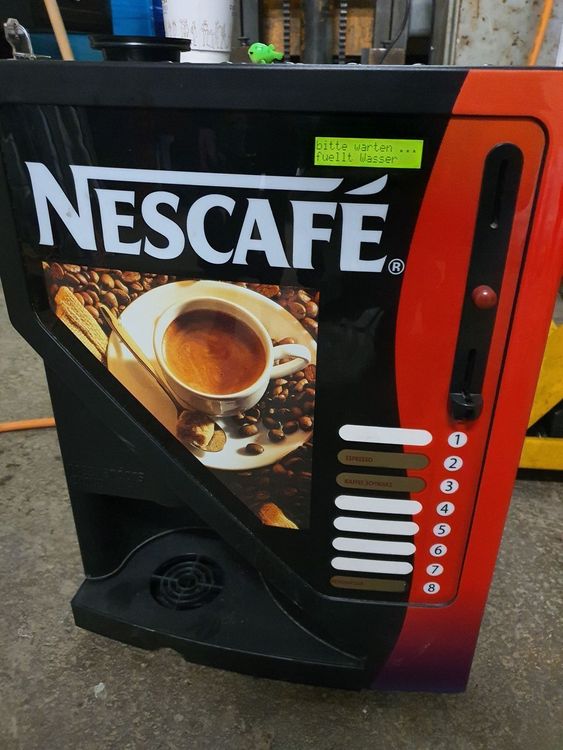 Nescafe automat 2025