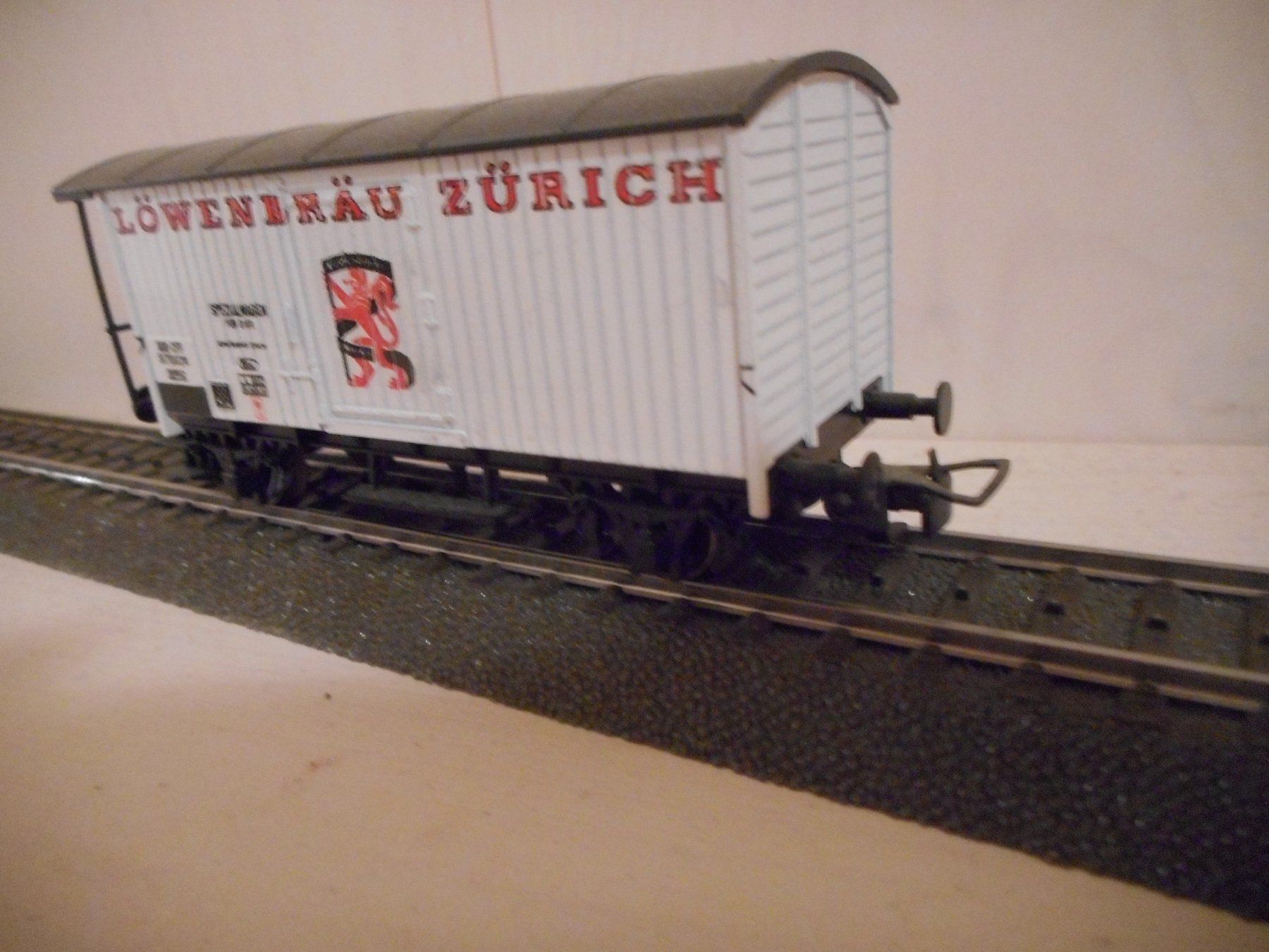Liliput Modellini di ferrovie: Liliput Bierwagen H0 – Usato da Bretzwil venduto da gbfluck 1