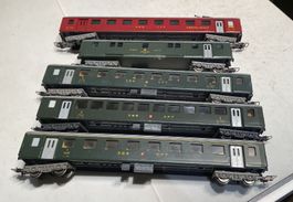 Lima  SBB-CFF 3 Personenwagen, 1 Speisewagen, 1 Gepäckwagen