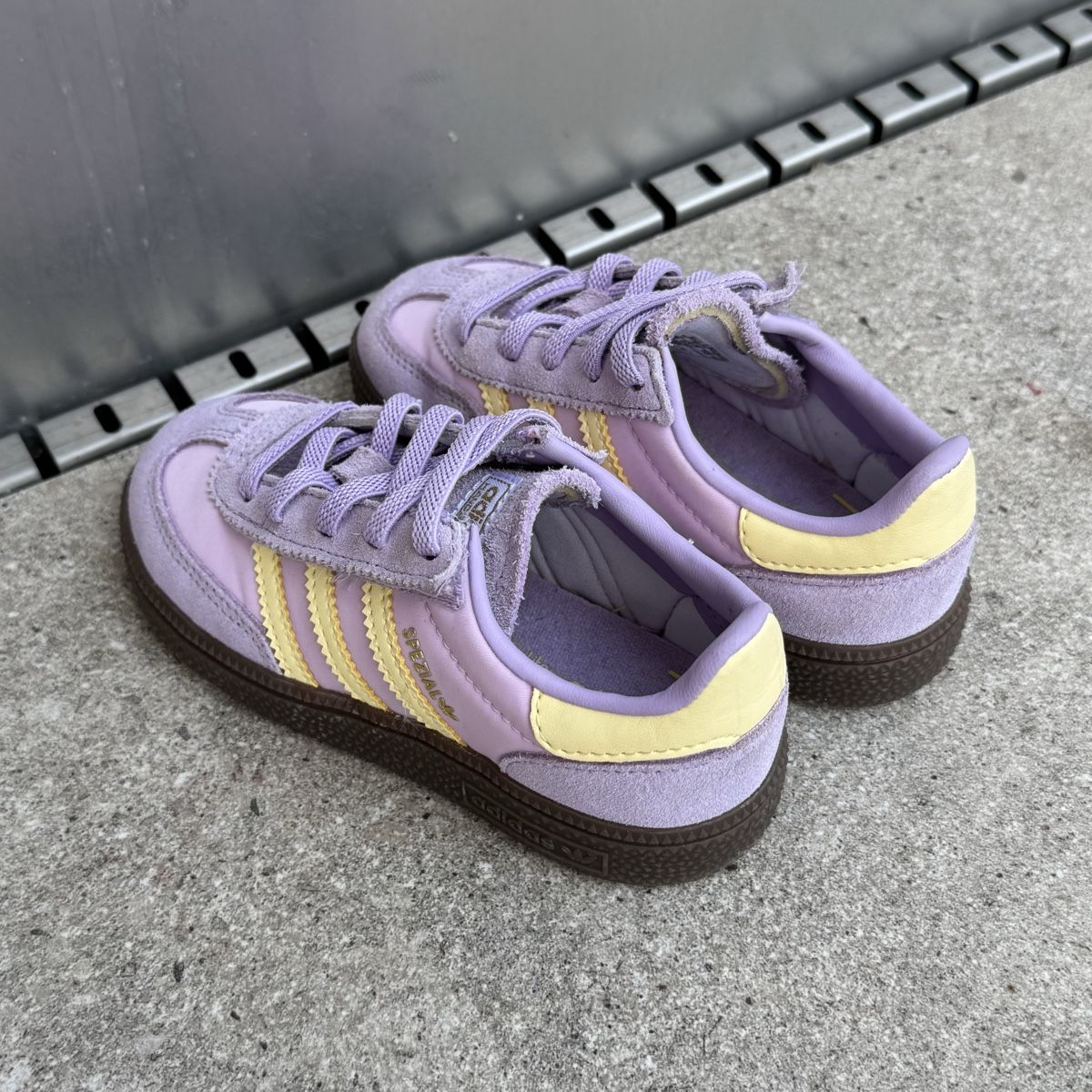 Adidas Scarpe per ragazzi: Kinder Adidas Spezial Grösse 26 – Usato da Itingen venduto da JDG11 1