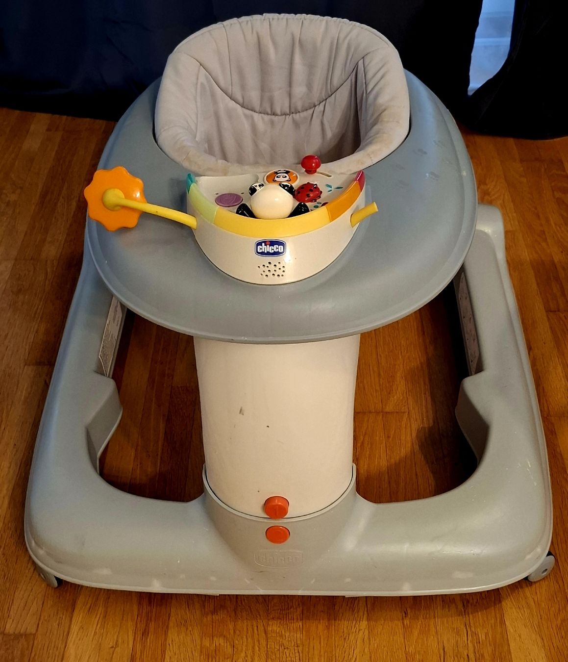 Chicco Fahrzeuge für Kinder: Chicco – Lauflernhilfe 1-2-3 – Gebraucht aus Urdorf von Ferdy39