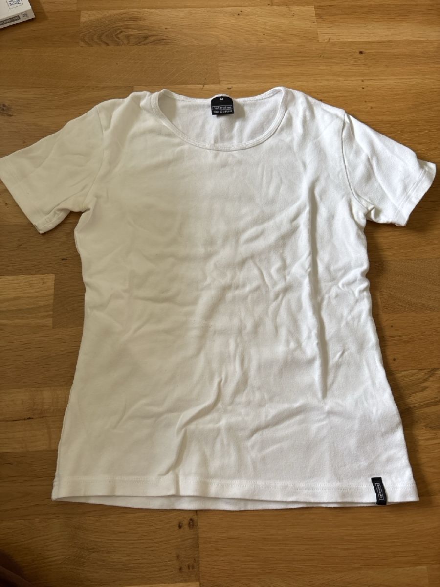 Naturaline T-shirt: Naturaline Basic Shirt  – Usato da Grosshöchstetten venduto da annalena288