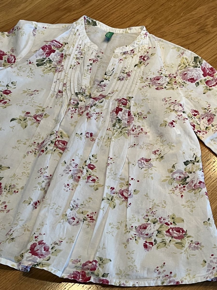 Benetton Camicette, T-shirt & Top: Benetton Bluse Mädchen 120 cm – Usato da Zürich venduto da asocaciu 2