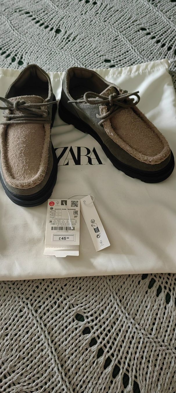 Zara Scarpe per ragazzi: Schuhe Velourleder gr. 30 Marke Zara – Nuovo e nell'imballaggio originale da Langwiesen venduto da VELESA