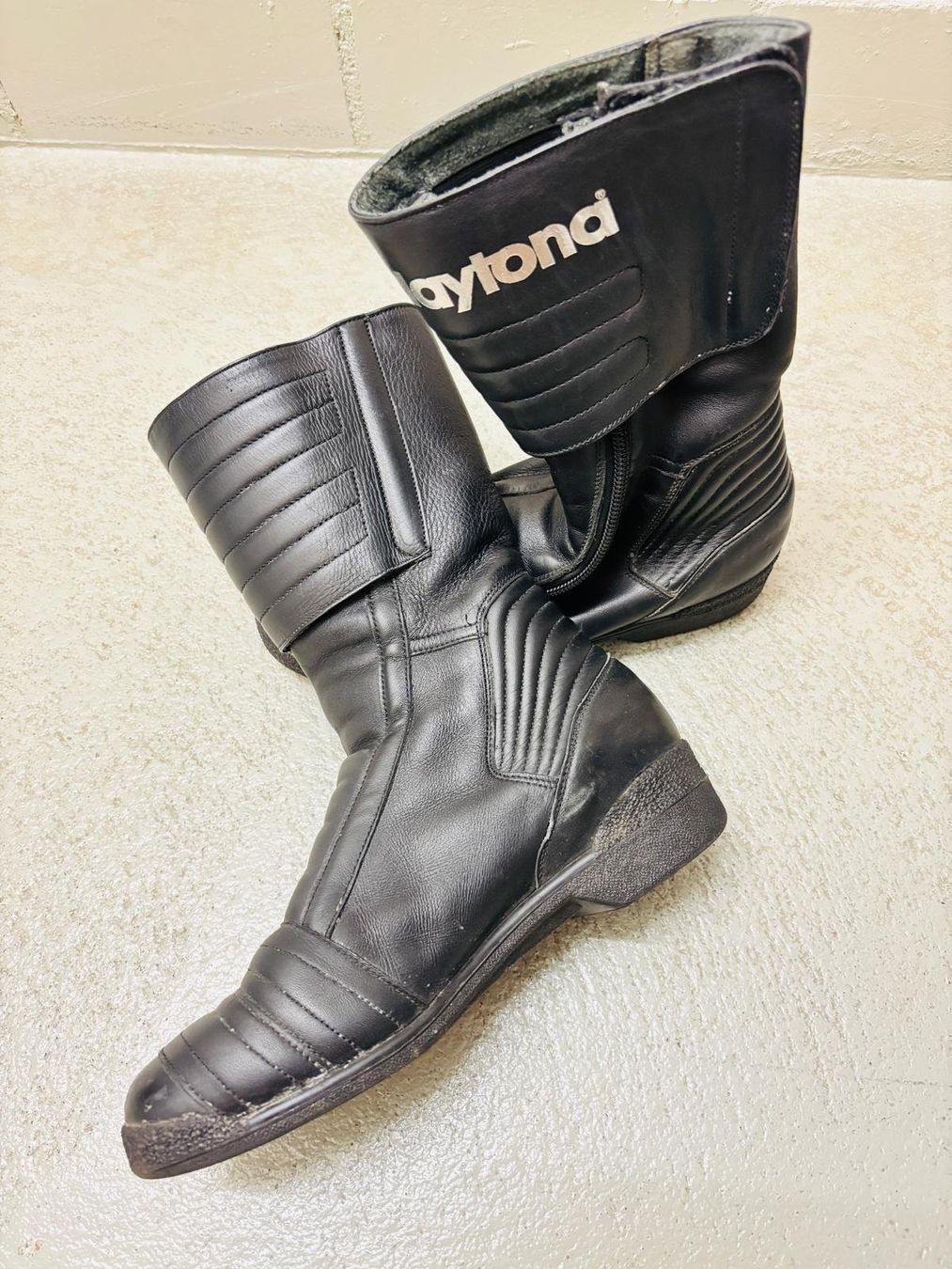 Scarpe da donna: Motorrad Lederschuhe – Usato da Dietlikon venduto da sam_y9h8