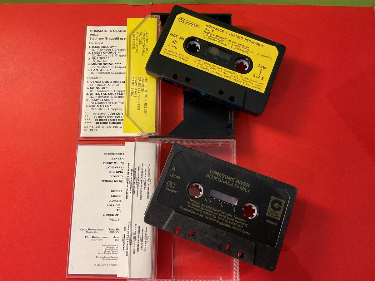 Musicassette: 2er Set Musikkassetten: Django Reinhardt & Bluegrass – Usato da Steinach venduto da Quarkie 1