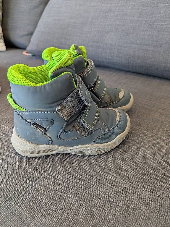 Scarpe per ragazzi: Superfit Winterschuhe Grösse 23 Weit – Usato da Stäfa venduto da FloStauf 2