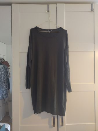 H&M robe d'hiver kaki taille L