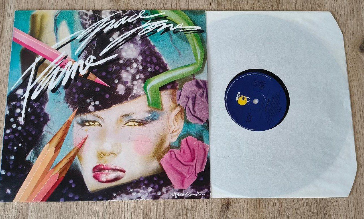 Dischi in vinile: Grace Jones LP – Usato da Dielsdorf venduto da SHOES_BY_SYLVI 1