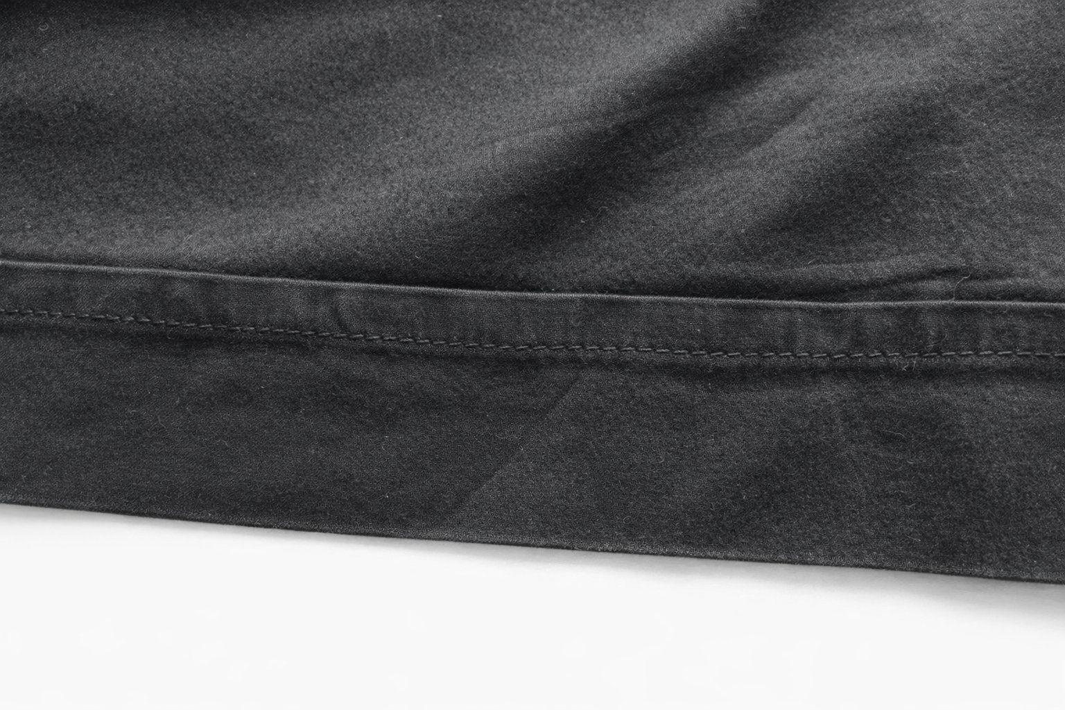 Pantaloni: Schwarze satinierte Shorts chic Abendlook – Nuovo (secondo la descrizione) da Fully venduto da VaneaSelection 4