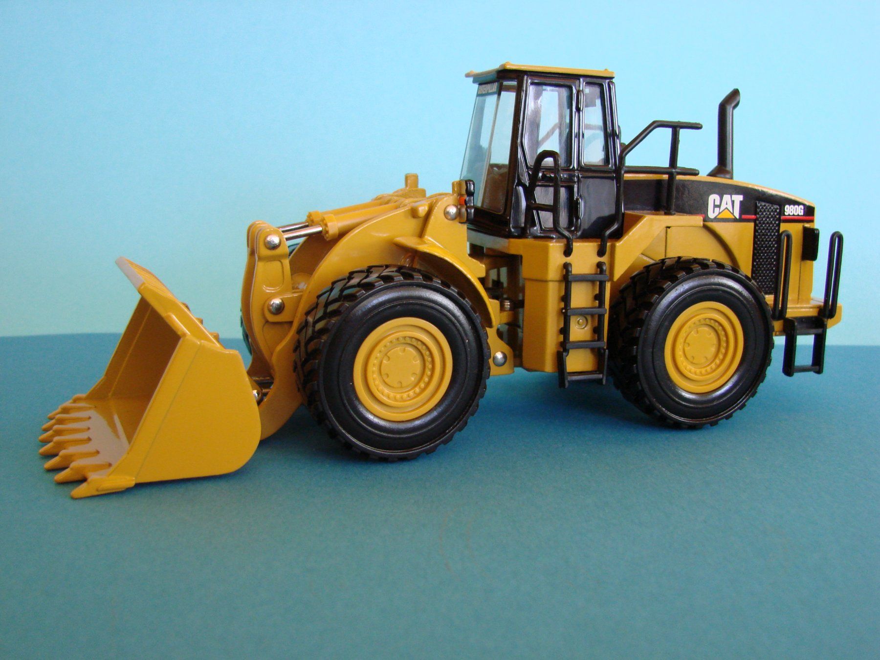 Caterpillar Modellbausätze & Standmodelle: CAT 980 G Radlader – Neu (gemäss Beschreibung) aus Mitlödi von worker04 1