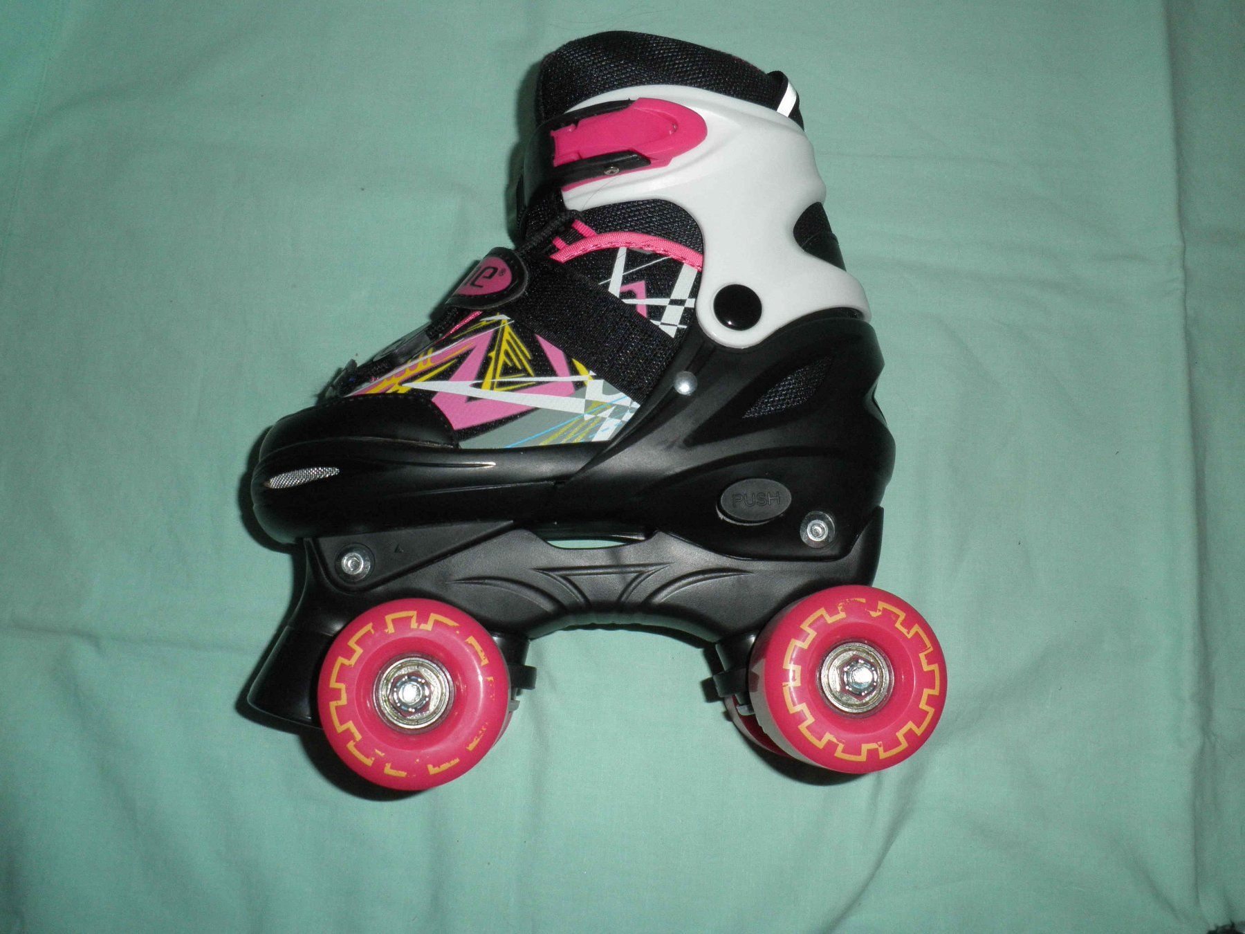 Pattini in linea & Pattini a rotelle: Schöne Kinder Rollschuhe, Roller, Crane Grösse 33-36 – Usato da Cadenazzo venduto da Mikeshop 6