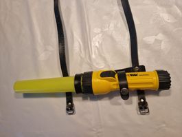 Originale NOVAC Industrial Stablampe mit Tragegurt!