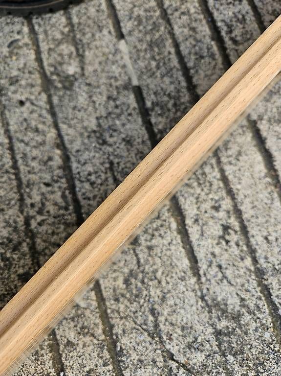 Rivestimenti per pavimenti: Parquet flottant Hêtre massif 40m2 – Usato da Lausanne venduto da Malixa3 1