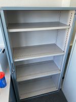 Lista Lateralschrank + Bürotisch (nur zusammen abzugeben)