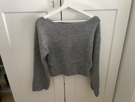 Offshoulder Strickpullover Grau, Grösse S, Top Zustand!