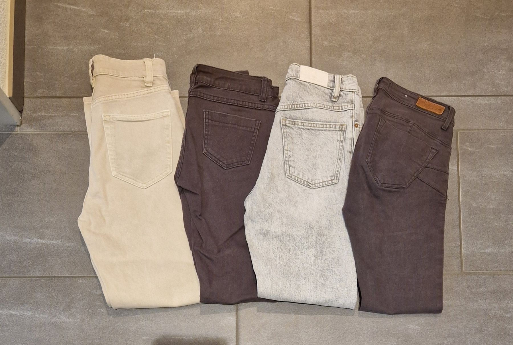 Jeans: Hosen Gr. 32/34 – Usato da Ohmstal venduto da wil_xp75