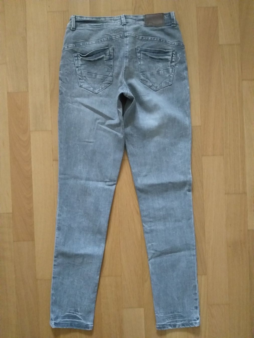 Cecil Jeans: CECIL Jeans SCARLETT taille / Grosse 25 – Usato da Cossonay-ville venduto da Super-Price-Quality 5