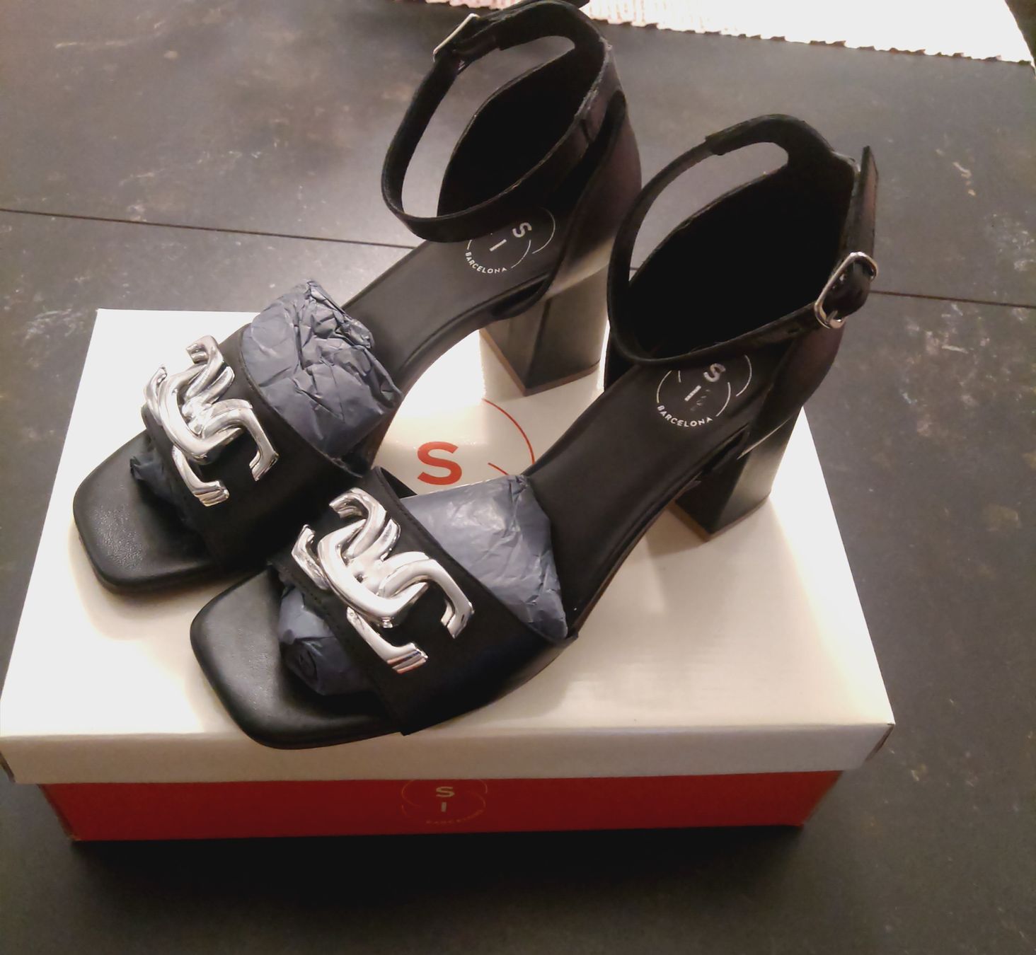 Scarpe da donna: Si Barcelona Pumps – Nuovo (secondo la descrizione) da Salenstein venduto da Silly...0