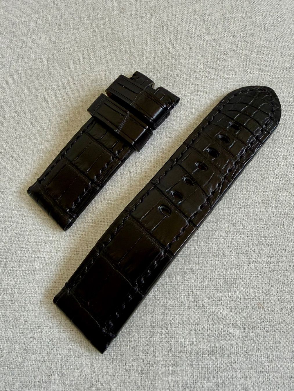 Panerai Bracciali & Braccialetti: Panerai OEM black croco strap 26/26 mm – Nuovo (secondo la descrizione) da Rivaz venduto da yoda2005