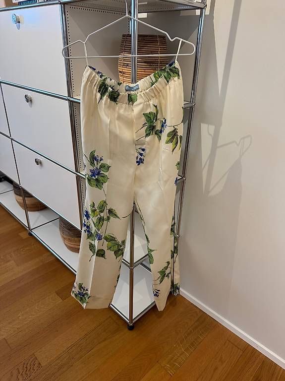Prada Pantalons: PRADA HOSE SILK – Neuf (Voir description) à Schwyz par bofb 3