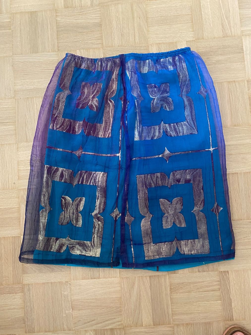 Gonne: Designer Rock in Blau/Violet – Usato da Zürich venduto da Basilou98 1
