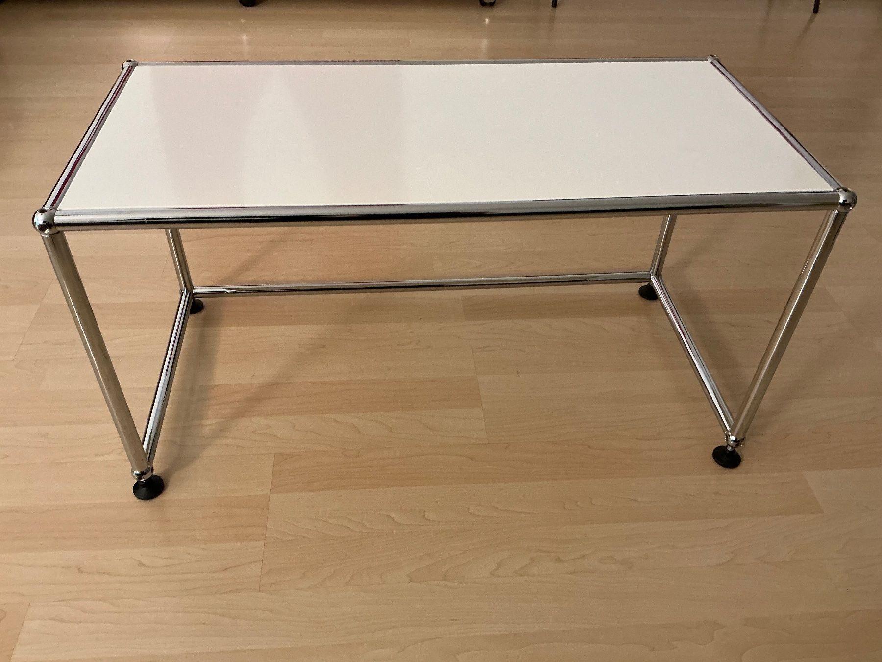 USM Tavoli: Beistelltisch USM – Usato da Carona venduto da LaDark11 4