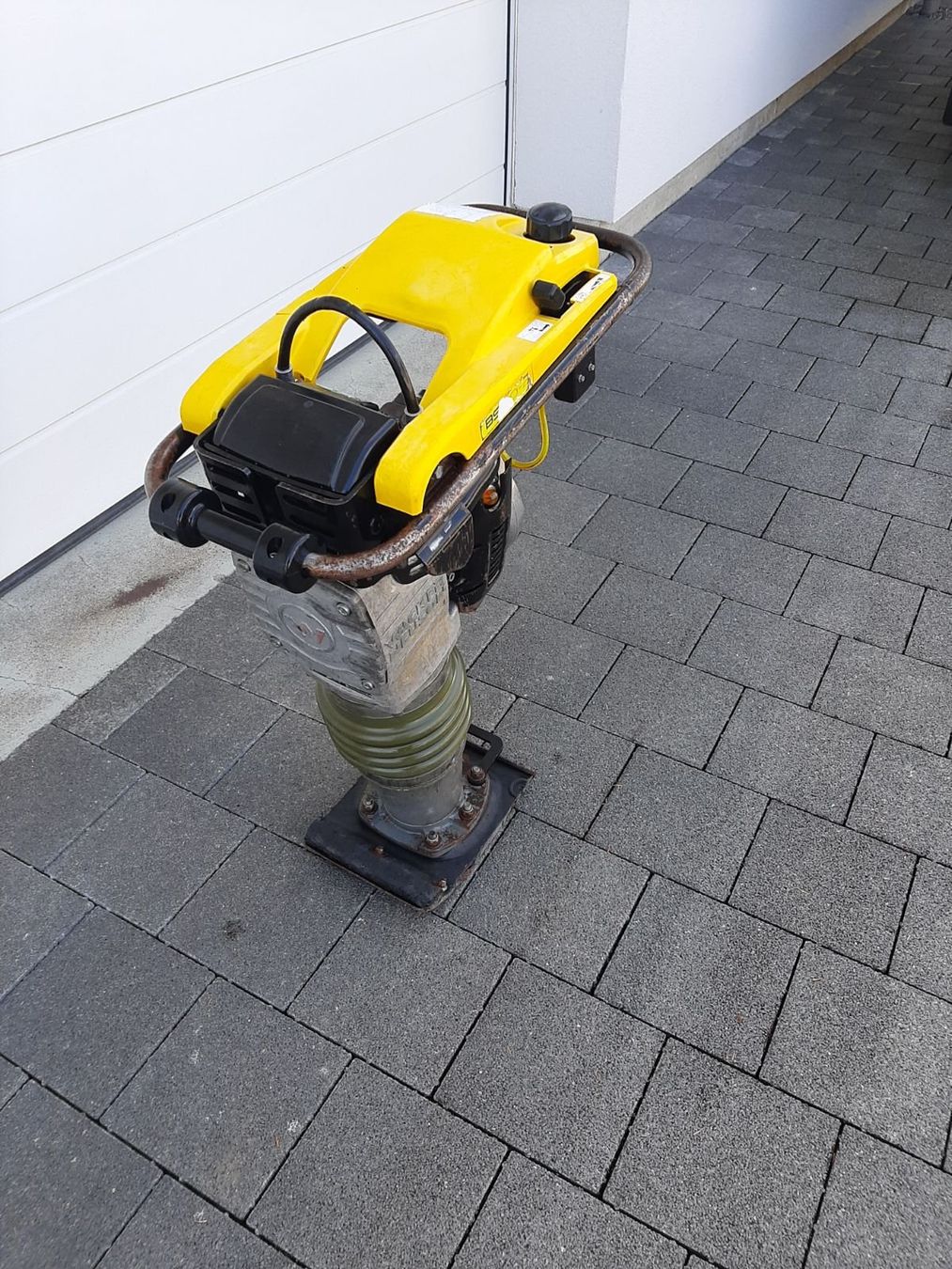 Wacker Neuson Tutte le macchine: Grabenstampfer Rammer Wacker Neuson – Usato da Rain venduto da Kleinmoto 2
