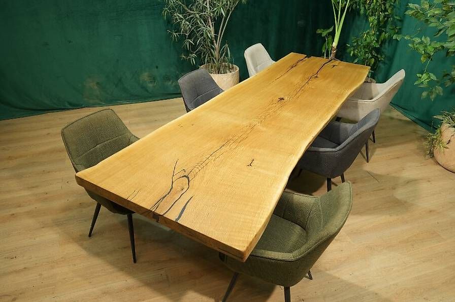 Tavoli: Einzigartiger Baumscheibentisch aus massiver Eiche – Usato da Walchwil venduto da Swissdesign_Haag 3