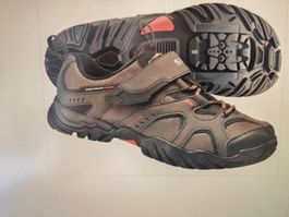 shimano femme taille 39 - presque neuves - WM43