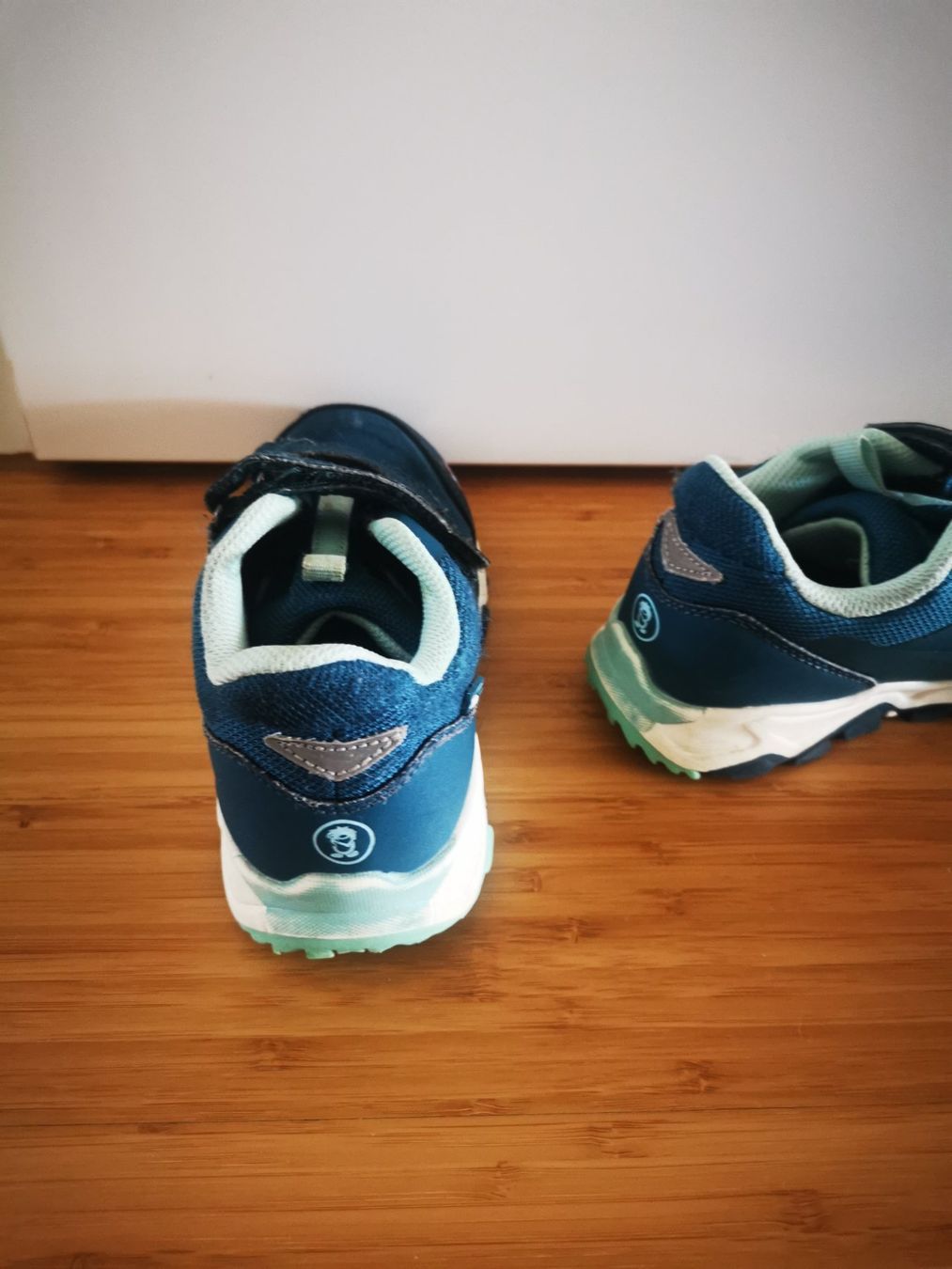 Scarpe per ragazzi: Kinder Sneackers TROLLKIDS dunkelblau Grösse 32 – Usato da Niedergösgen venduto da lil_s6k8 2