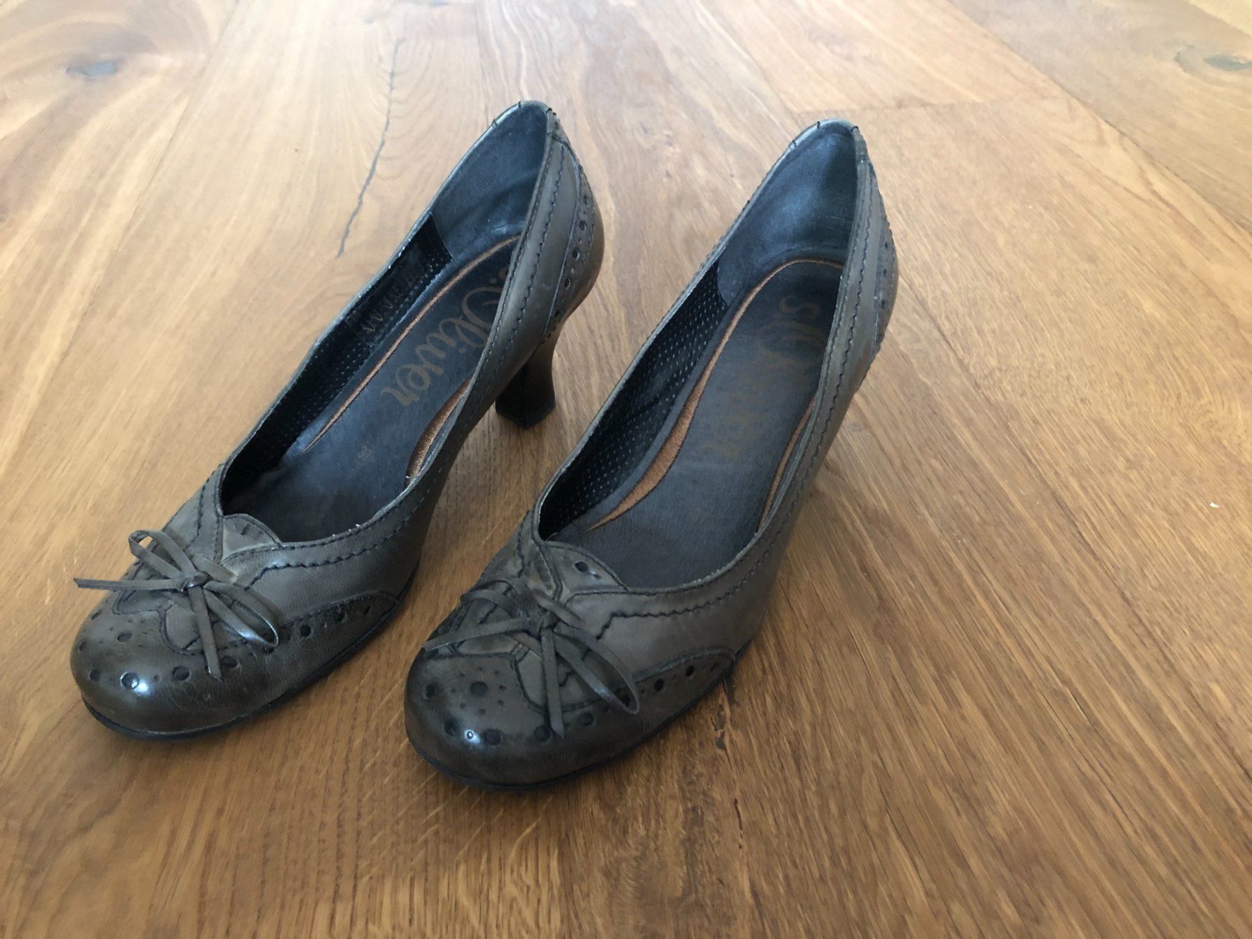 S.Oliver Scarpe da donna: Graue Pumps – Nuovo (secondo la descrizione) da Rheinfelden venduto da Brise8